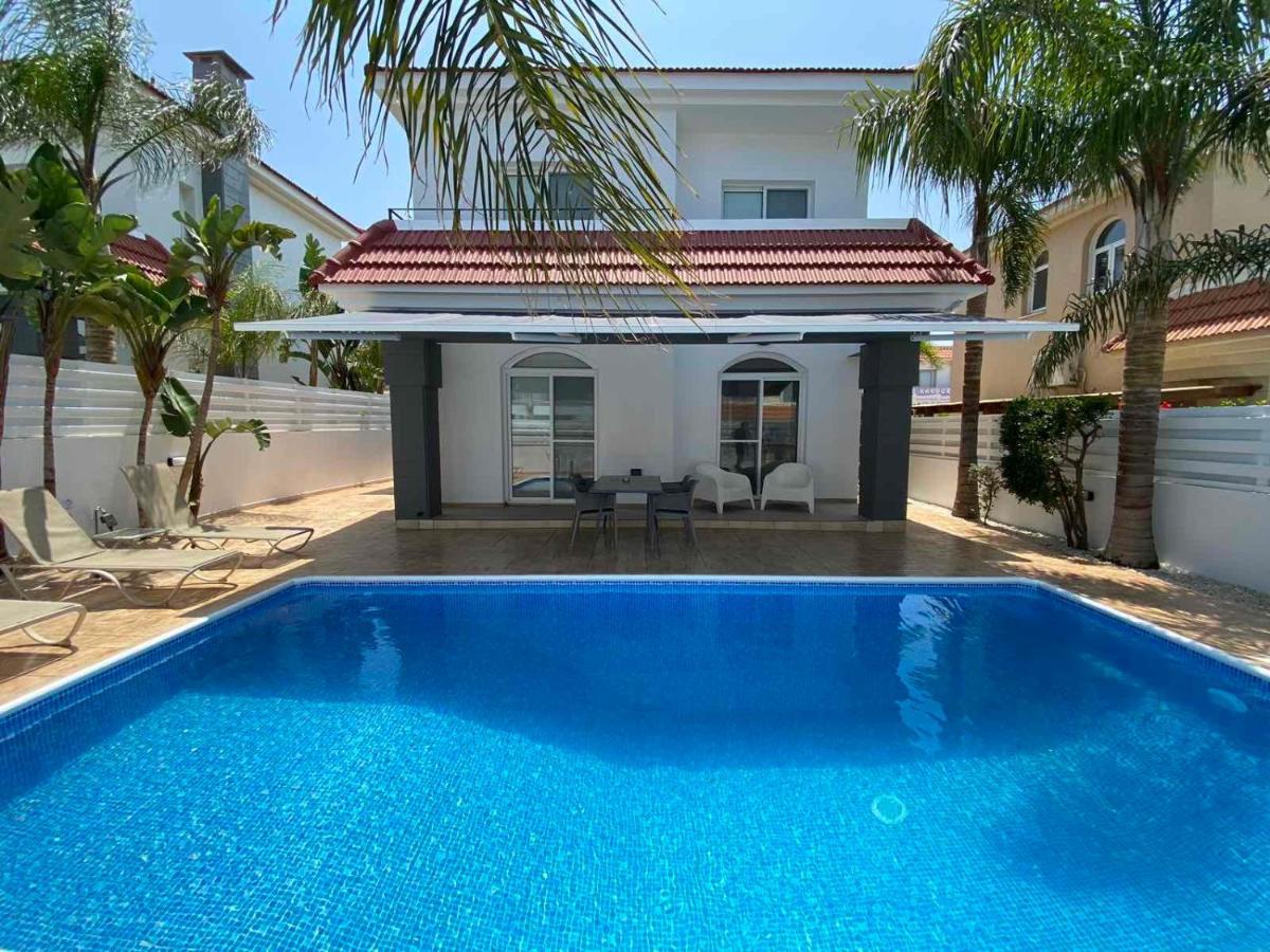 Villa Diana - 200 Meters From Kapparis, Fireman'S Beach Paralímni Extérieur photo